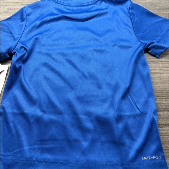 Toddler Boy 4T Nike Dri-Fit Shirt & Short 2 Piece Set Red Blue White Swoosh -NEW - Picture 2 of 5